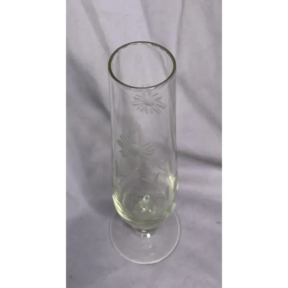 Vintage Footed Etched Daisy Flowers Clear Glass Bud Vase
